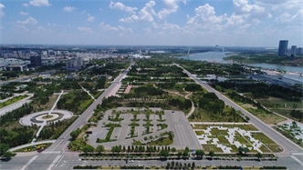 標(biāo)題：鄂爾多斯站立的文字文化主題公園
瀏覽次數(shù)：2034
發(fā)表時(shí)間：2020-10-16